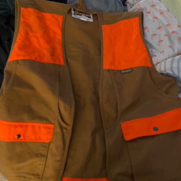 GAMEHIDE HUNTING VEST - Picture 1 of 3